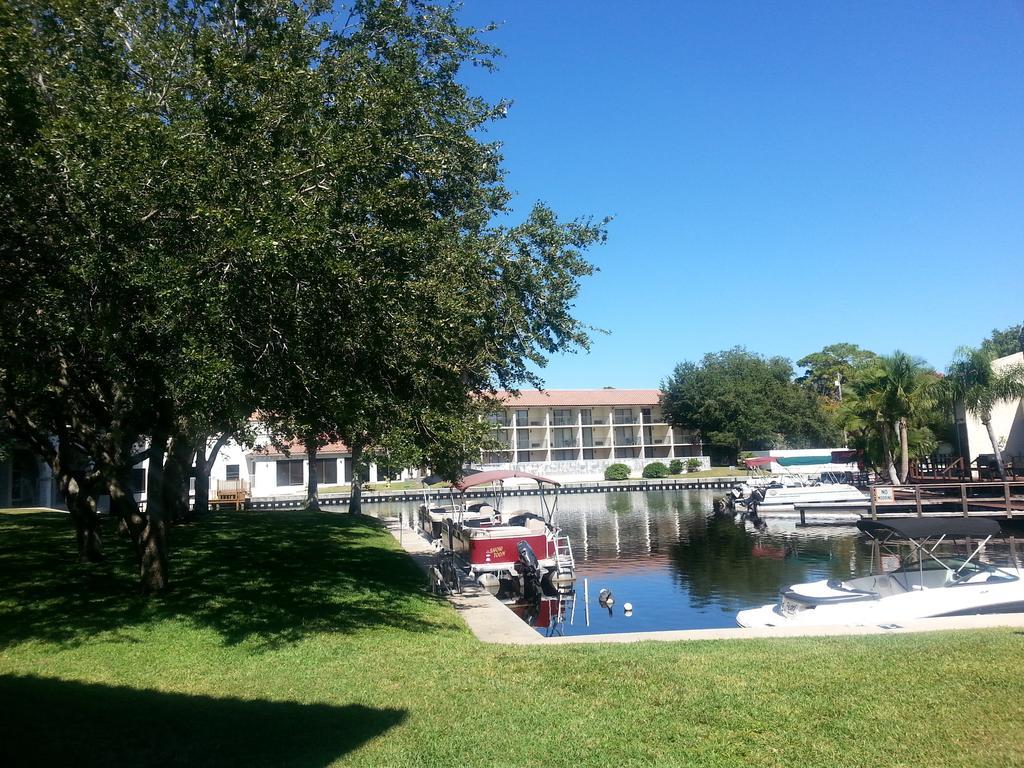 Vista Inn Lake Tarpon Palm Harbor Exterior photo